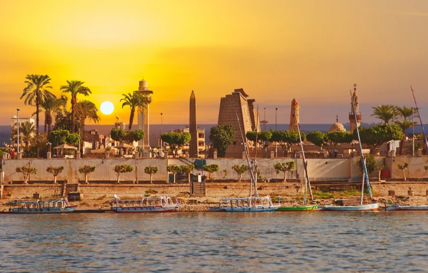 Luxor East Side Tour (Karnak and Luxor temples )