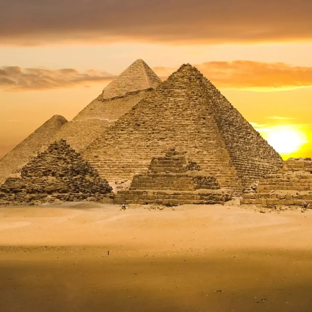 How were the Giza Pyramids built
