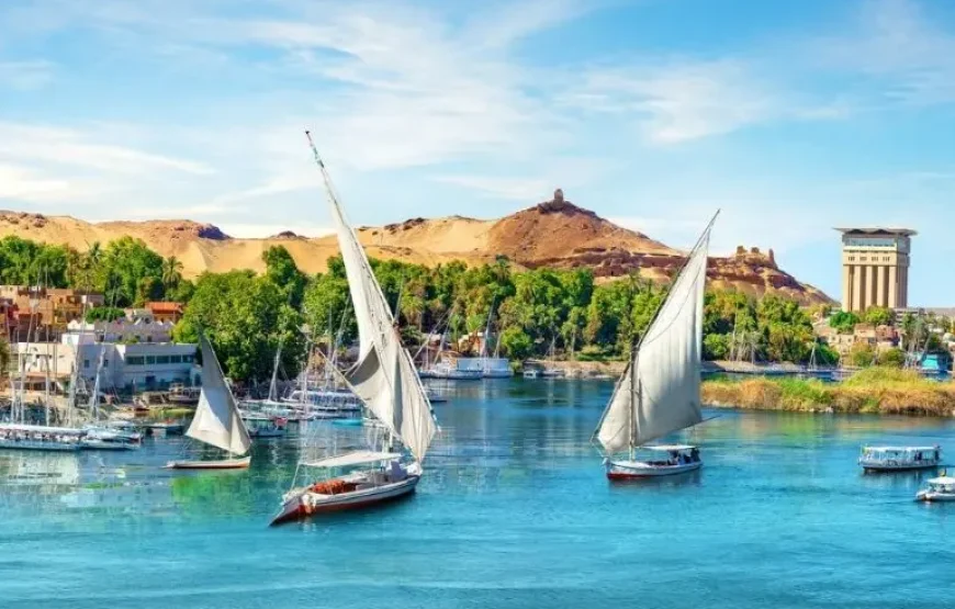 8 Days Christmas in Luxor, Cairo, Aswan with a Nile Cruise from USA